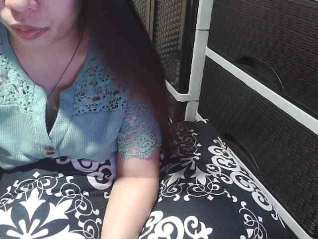 Cassiee webcam