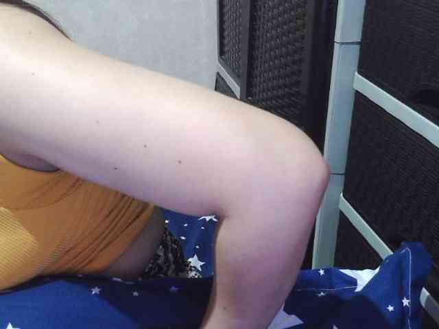 Cassiee webcam