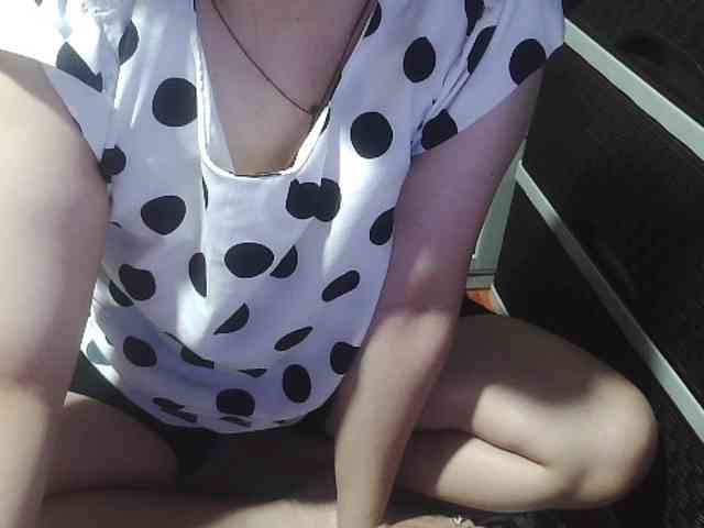 Cassiee webcam