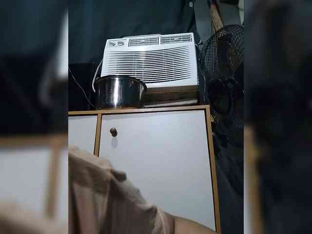 Cassiee webcam