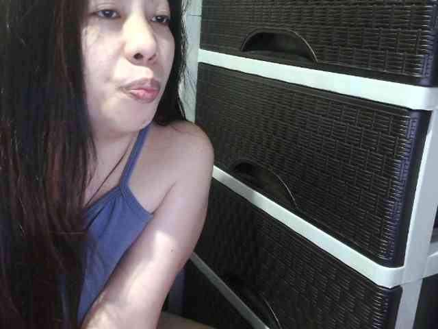Cassiee webcam