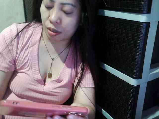Cassiee webcam
