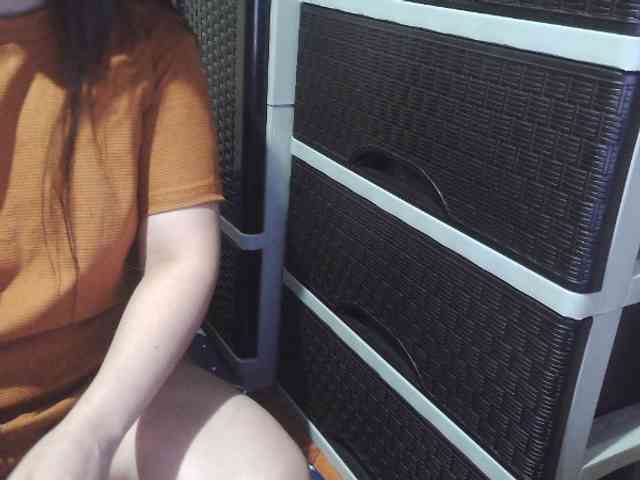 Cassiee webcam