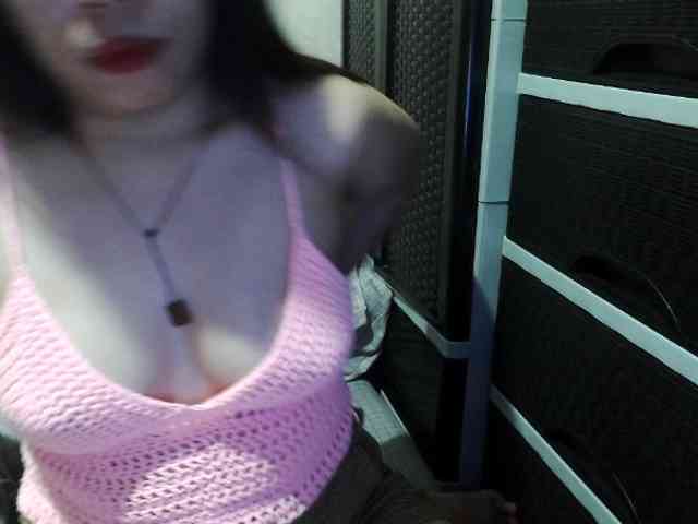 Cassiee webcam