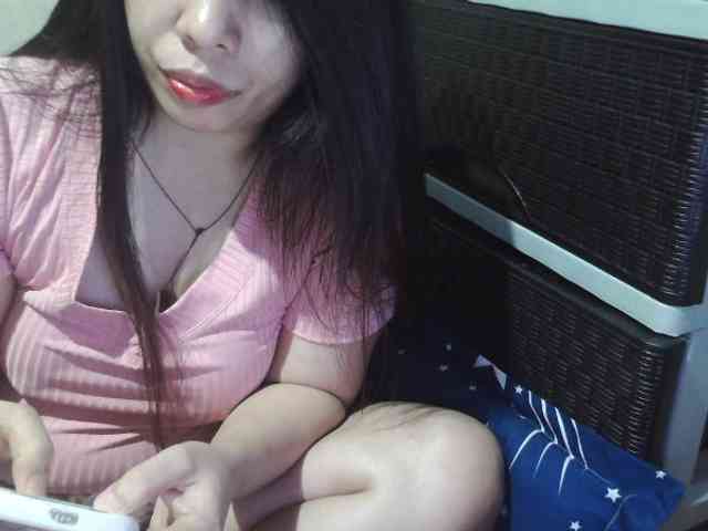 Cassiee webcam