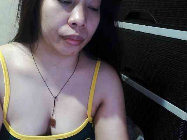Cassiee webcam