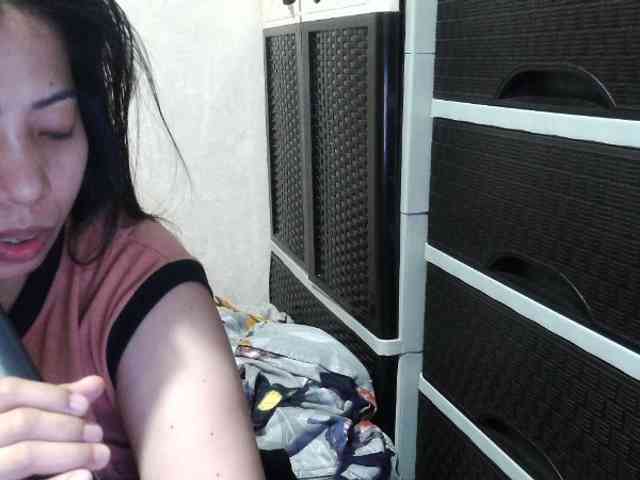 Cassiee webcam
