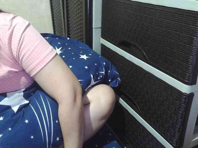 Cassiee webcam
