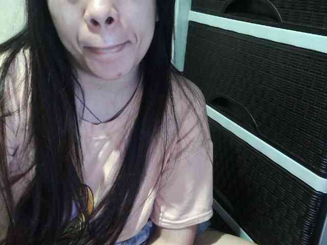 Cassiee webcam