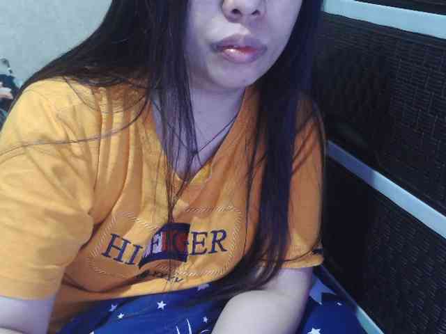 Cassiee webcam