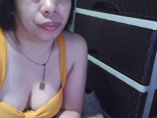 Cassiee webcam