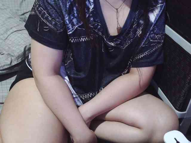 Cassiee webcam