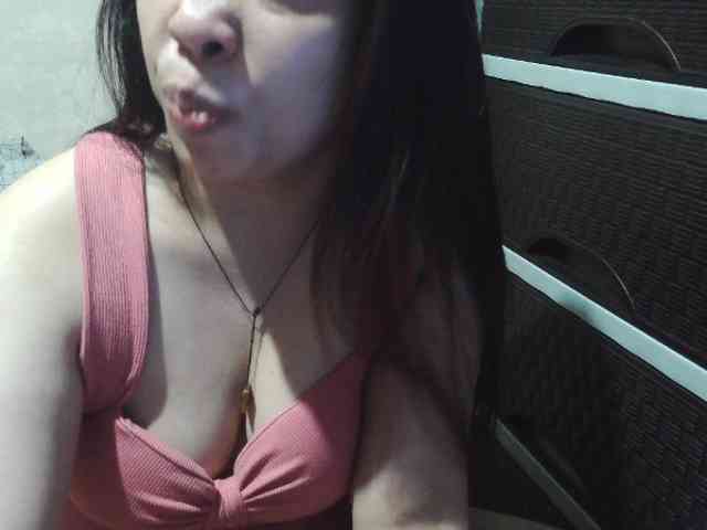 Cassiee webcam