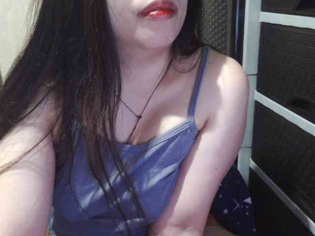 Cassiee webcam