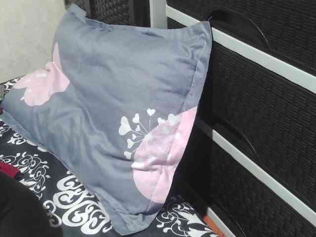 Cassiee webcam