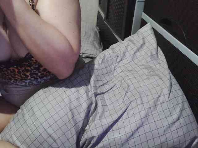 Cassiee webcam