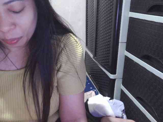 Cassiee webcam