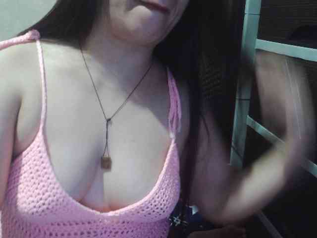 Cassiee webcam