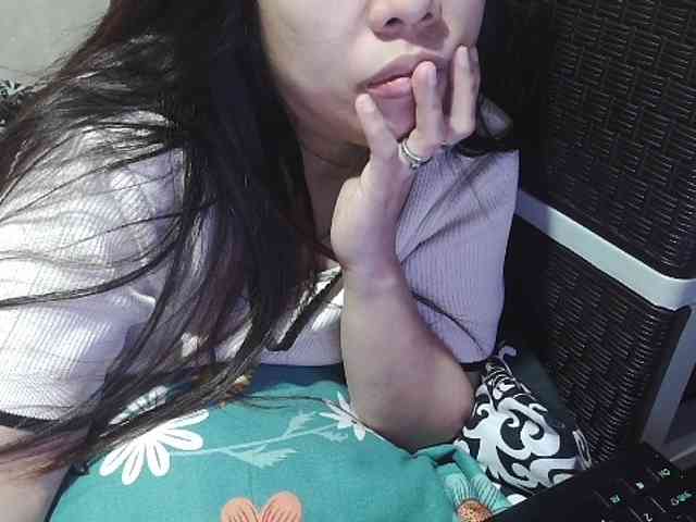 Cassiee webcam