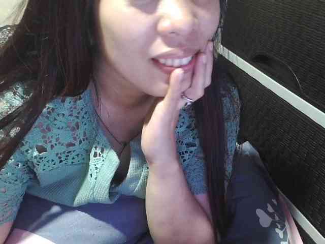 Cassiee webcam