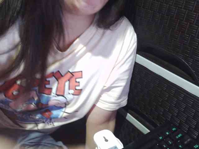 Cassiee webcam