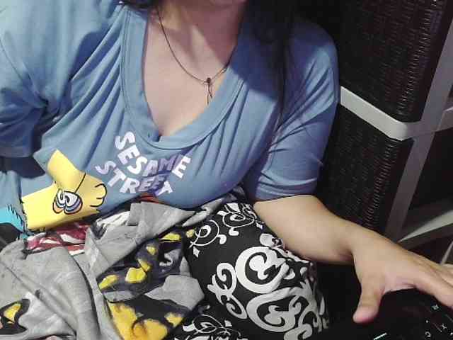 Cassiee webcam