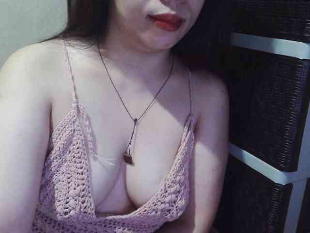 Cassiee webcam