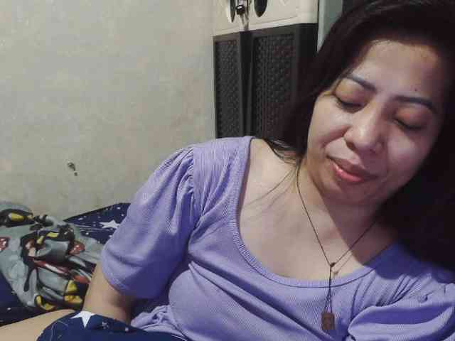 Cassiee webcam