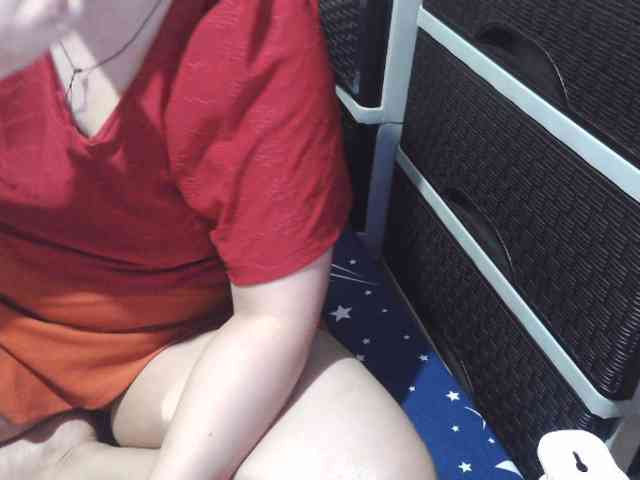 Cassiee webcam