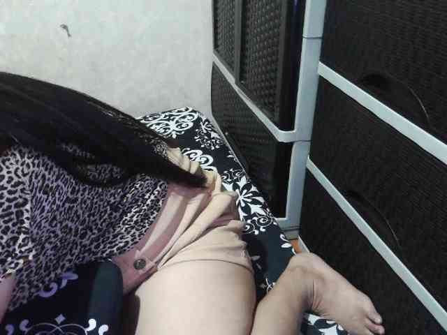 Cassiee webcam