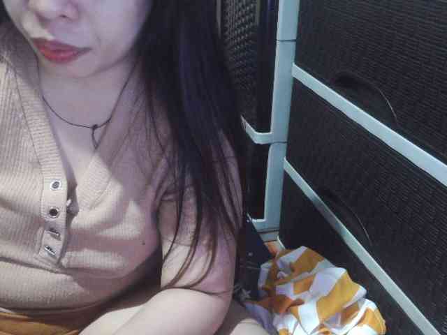 Cassiee webcam