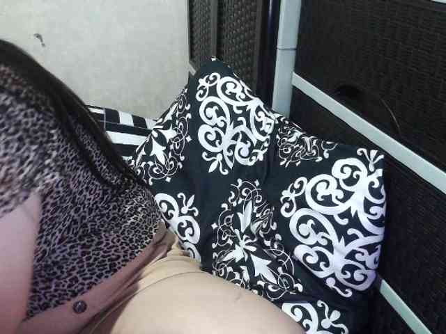 Cassiee webcam