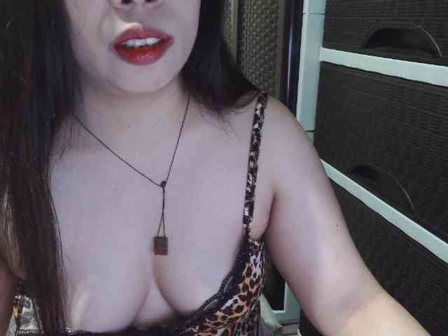 Cassiee webcam