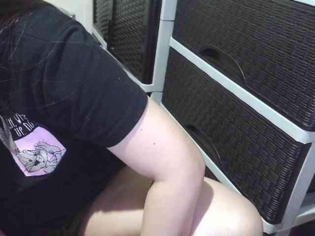 Cassiee webcam