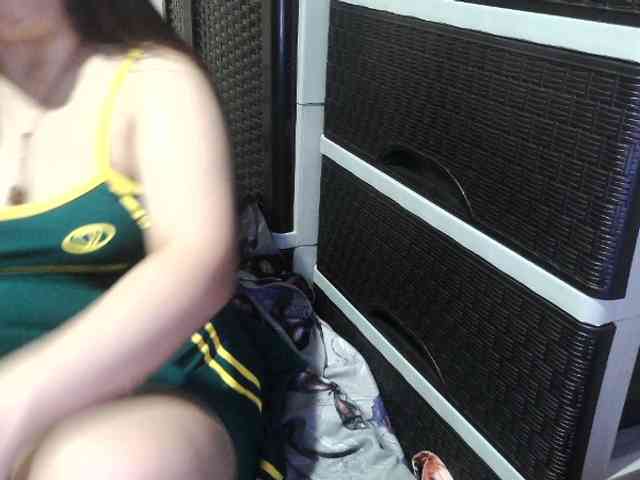 Cassiee webcam