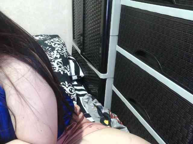 Cassiee webcam