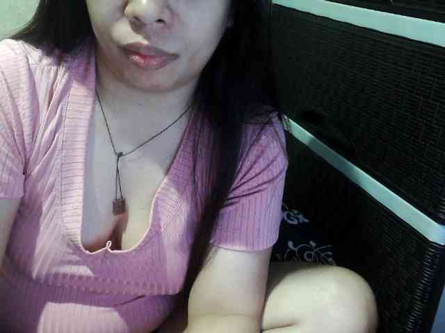 Cassiee webcam