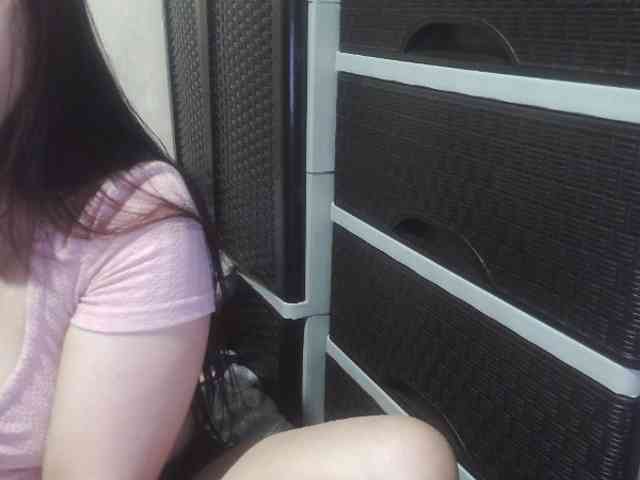 Cassiee webcam