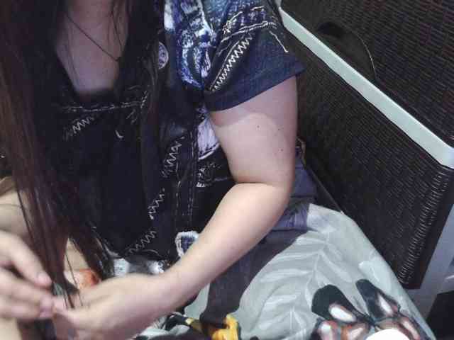 Cassiee webcam