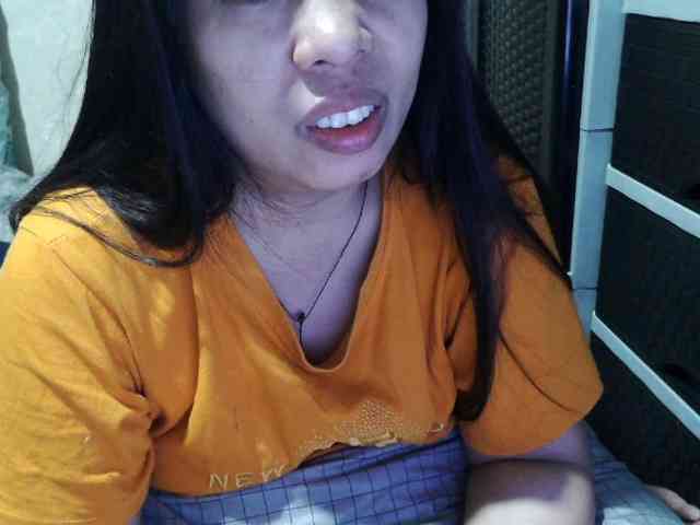Cassiee webcam