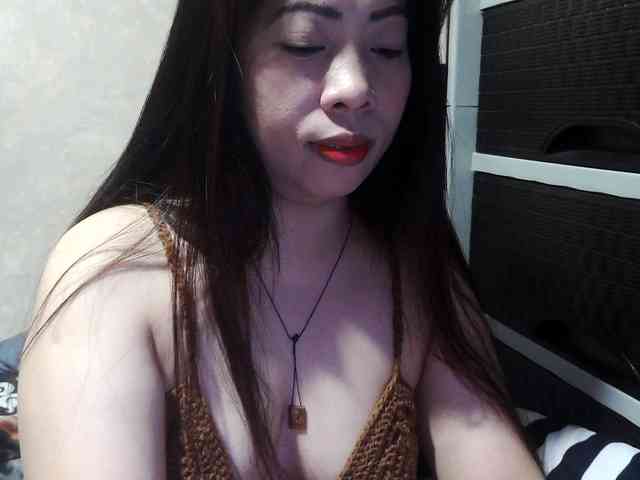 Cassiee webcam