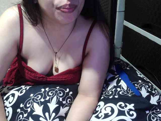 Kazzandra webcam