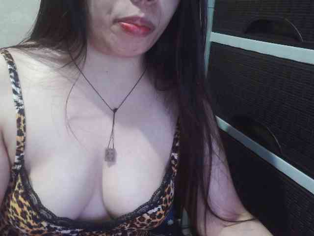 Cassiee webcam