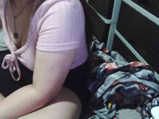 Cassiee webcam