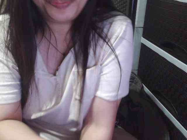 Cassiee webcam
