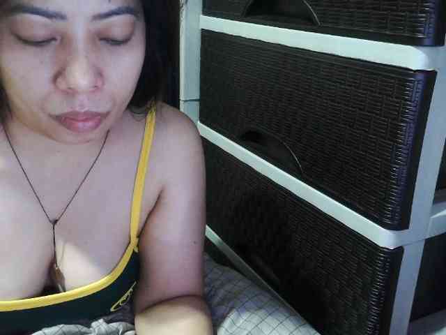 Cassiee webcam