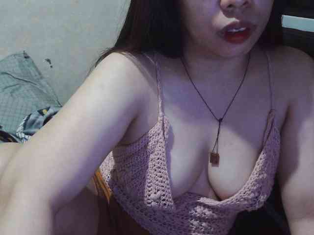 Cassiee webcam