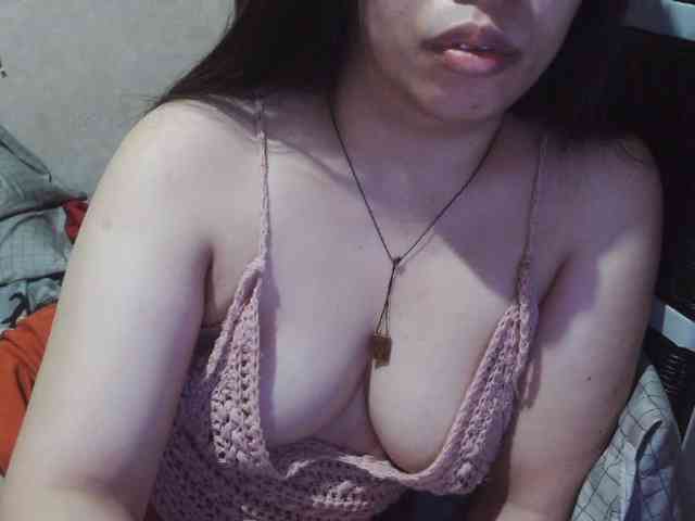 Cassiee webcam
