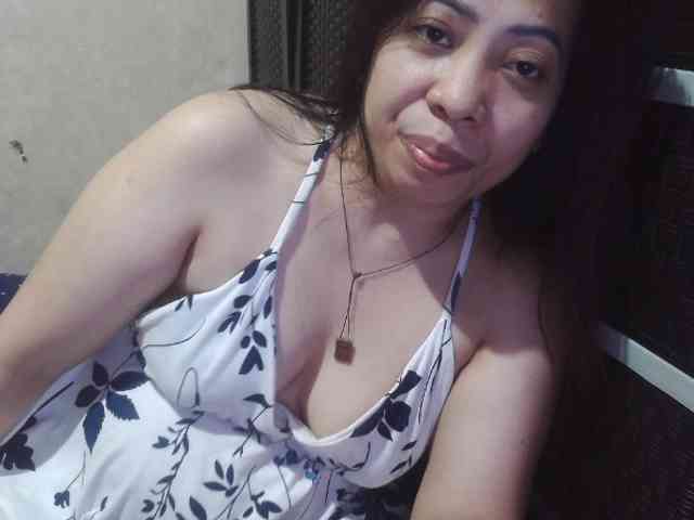 Cassiee webcam