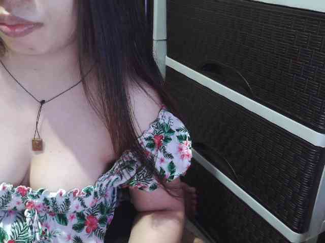 Cassiee webcam